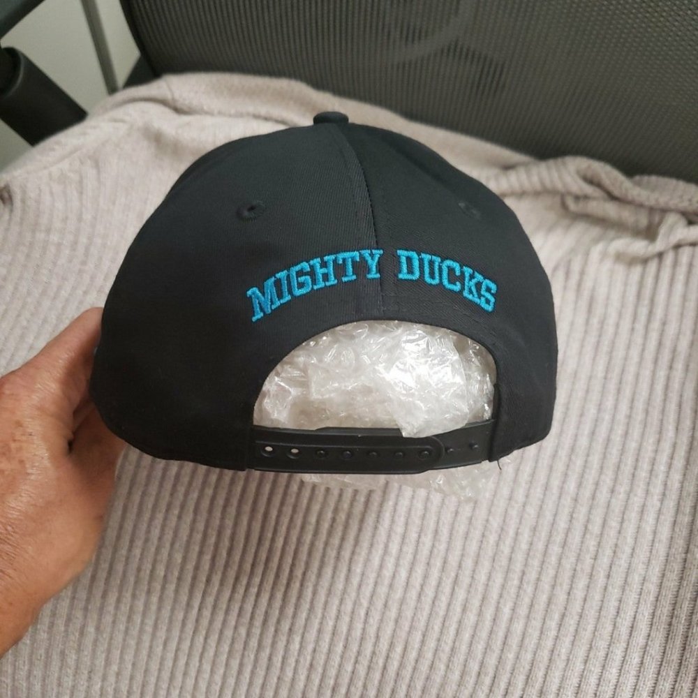 Men's cap - Picture 3 of 5